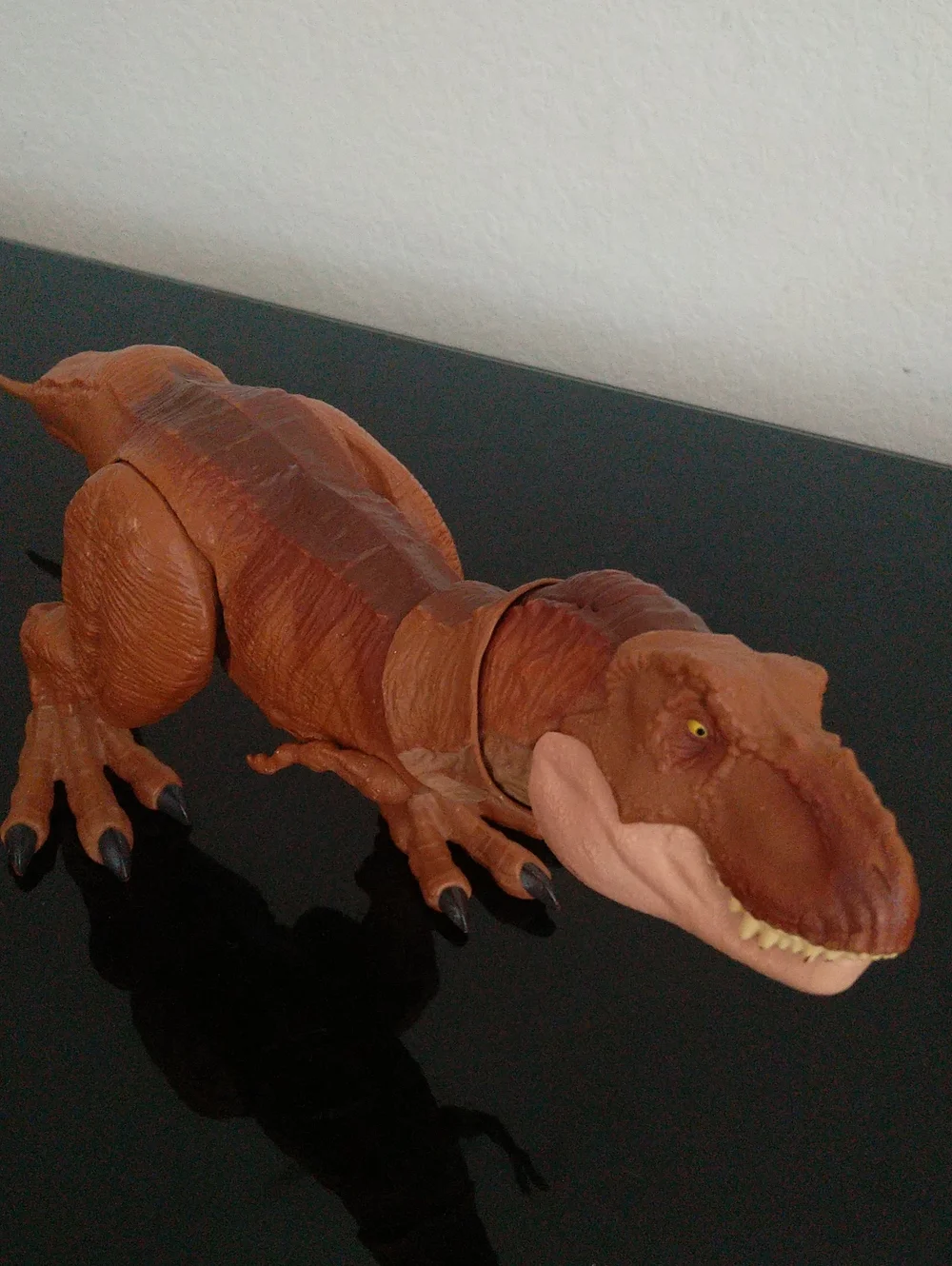 Jurassic World Legacy Collection Extreme Chomping Tyrannosaurus Rex Figure